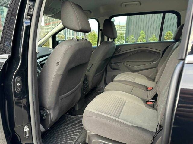 Черный Форд Си-Макс, объемом двигателя 2 л и пробегом 196 тыс. км за 11300 $, фото 19 на Automoto.ua