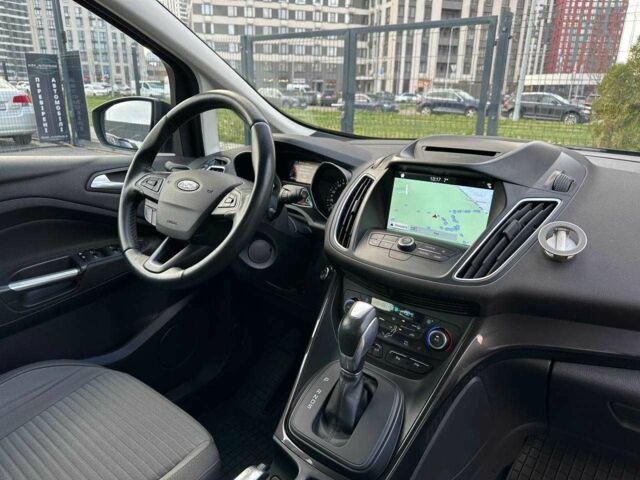 Черный Форд Си-Макс, объемом двигателя 2 л и пробегом 196 тыс. км за 11300 $, фото 7 на Automoto.ua