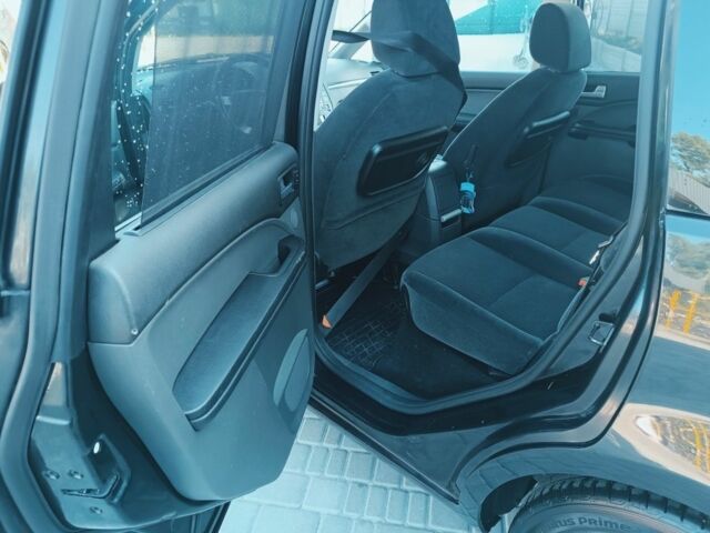 Чорний Форд Сі-Макс, об'ємом двигуна 2 л та пробігом 215 тис. км за 6200 $, фото 4 на Automoto.ua