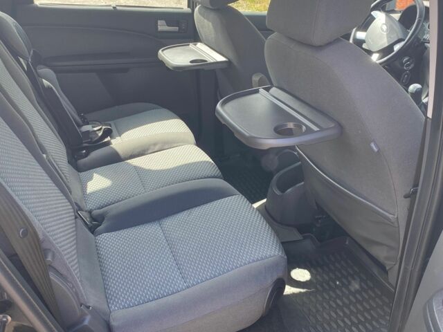 Чорний Форд Сі-Макс, об'ємом двигуна 1.6 л та пробігом 245 тис. км за 5900 $, фото 4 на Automoto.ua