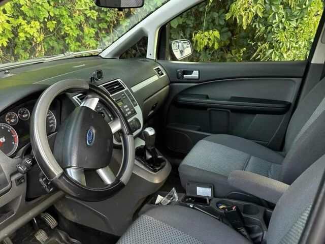 Черный Форд Си-Макс, объемом двигателя 1.8 л и пробегом 250 тыс. км за 4990 $, фото 3 на Automoto.ua