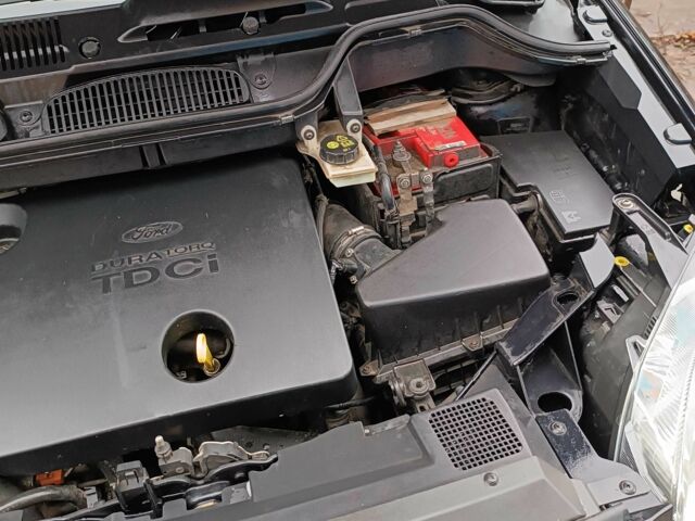 Чорний Форд Сі-Макс, об'ємом двигуна 1.8 л та пробігом 243 тис. км за 5200 $, фото 22 на Automoto.ua