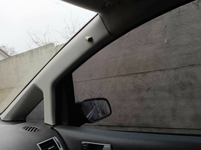 Чорний Форд Сі-Макс, об'ємом двигуна 1.8 л та пробігом 243 тис. км за 5200 $, фото 23 на Automoto.ua