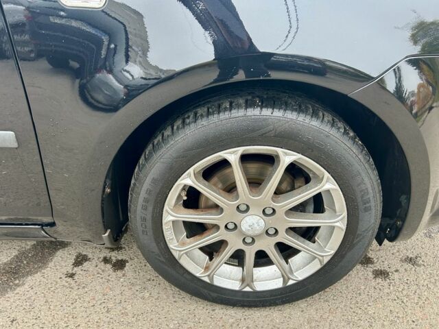 Черный Форд Си-Макс, объемом двигателя 1.8 л и пробегом 253 тыс. км за 5399 $, фото 12 на Automoto.ua