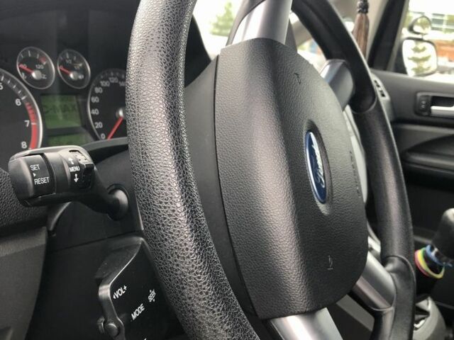 Чорний Форд Сі-Макс, об'ємом двигуна 1.8 л та пробігом 142 тис. км за 5799 $, фото 5 на Automoto.ua