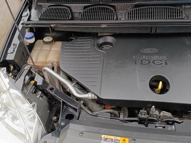 Чорний Форд Сі-Макс, об'ємом двигуна 1.8 л та пробігом 243 тис. км за 5200 $, фото 21 на Automoto.ua