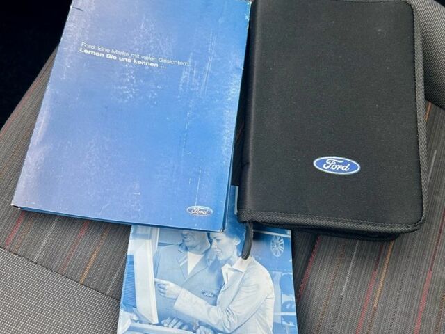 Черный Форд Си-Макс, объемом двигателя 1.8 л и пробегом 253 тыс. км за 5399 $, фото 23 на Automoto.ua