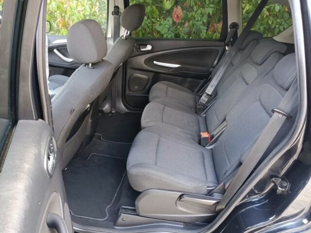 Чорний Форд Сі-Макс, об'ємом двигуна 2 л та пробігом 223 тис. км за 3750 $, фото 5 на Automoto.ua