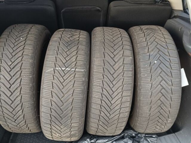 Черный Форд Си-Макс, объемом двигателя 2 л и пробегом 250 тыс. км за 6200 $, фото 6 на Automoto.ua