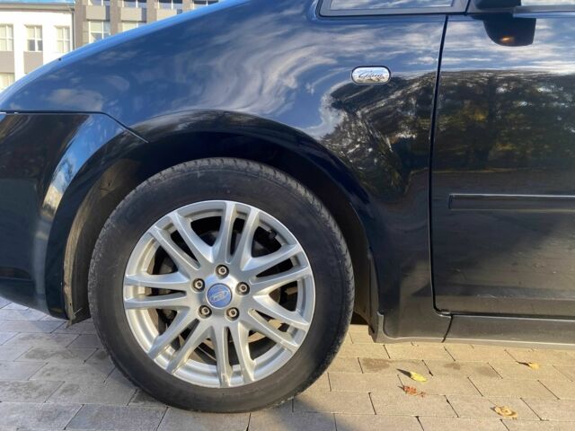 Чорний Форд Сі-Макс, об'ємом двигуна 1.6 л та пробігом 225 тис. км за 6100 $, фото 18 на Automoto.ua