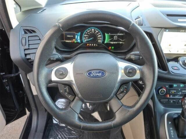 Черный Форд Си-Макс, объемом двигателя 2 л и пробегом 50 тыс. км за 6300 $, фото 6 на Automoto.ua