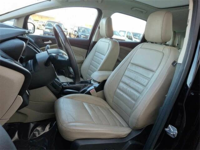 Черный Форд Си-Макс, объемом двигателя 2 л и пробегом 50 тыс. км за 6300 $, фото 7 на Automoto.ua