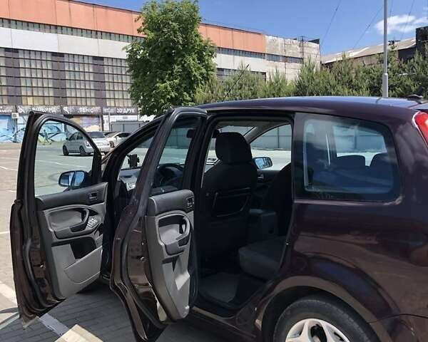 Фіолетовий Форд Сі-Макс, об'ємом двигуна 1.8 л та пробігом 230 тис. км за 6000 $, фото 1 на Automoto.ua