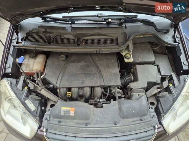 Фиолетовый Форд Си-Макс, объемом двигателя 1.8 л и пробегом 247 тыс. км за 6000 $, фото 22 на Automoto.ua