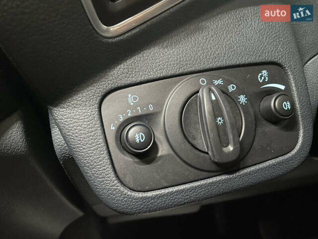 Коричневий Форд Сі-Макс, об'ємом двигуна 1.6 л та пробігом 229 тис. км за 9700 $, фото 33 на Automoto.ua