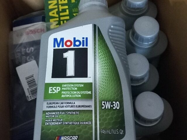 Красный Форд Си-Макс, объемом двигателя 1.8 л и пробегом 182 тыс. км за 6800 $, фото 2 на Automoto.ua