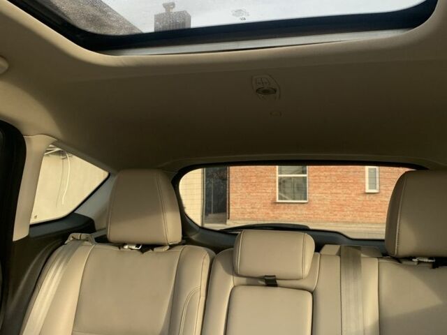 Красный Форд Си-Макс, объемом двигателя 2 л и пробегом 220 тыс. км за 8900 $, фото 9 на Automoto.ua