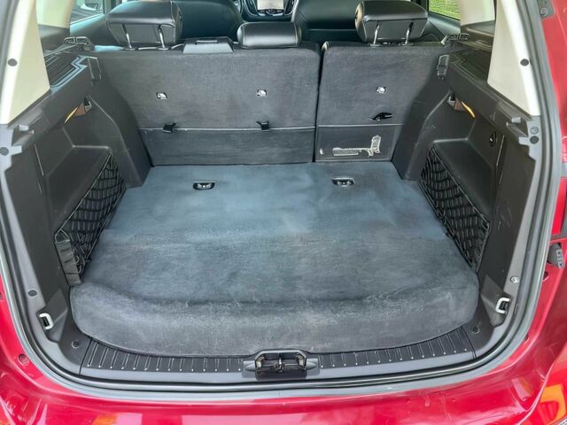 Красный Форд Си-Макс, объемом двигателя 0 л и пробегом 75 тыс. км за 6500 $, фото 9 на Automoto.ua