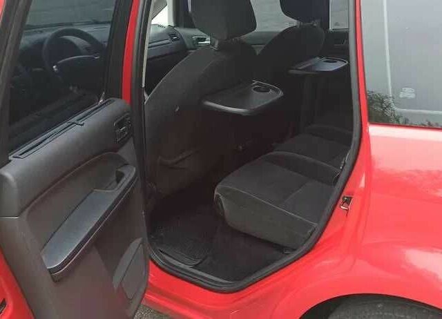 Красный Форд Си-Макс, объемом двигателя 1.6 л и пробегом 350 тыс. км за 3999 $, фото 8 на Automoto.ua