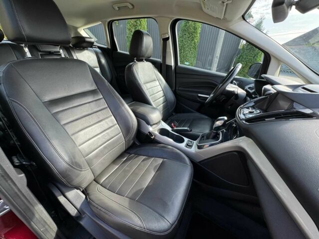 Красный Форд Си-Макс, объемом двигателя 2 л и пробегом 83 тыс. км за 11500 $, фото 19 на Automoto.ua