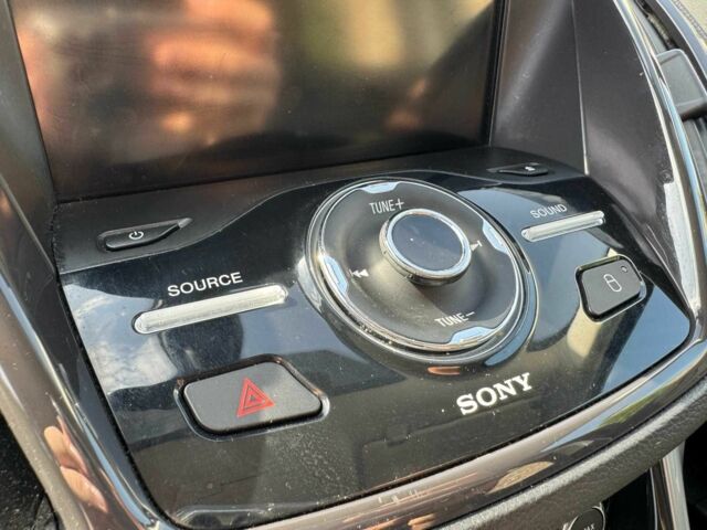 Красный Форд Си-Макс, объемом двигателя 2 л и пробегом 83 тыс. км за 11500 $, фото 11 на Automoto.ua