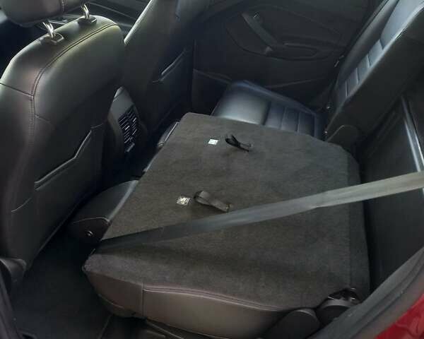 Форд Сі-Макс 2013 у Рівному на Automoto.ua Червоний Форд Сі-Макс, об'ємом двигуна 2 л та пробігом 172 тис. км за 9999 $, фото 27 на Automoto.ua