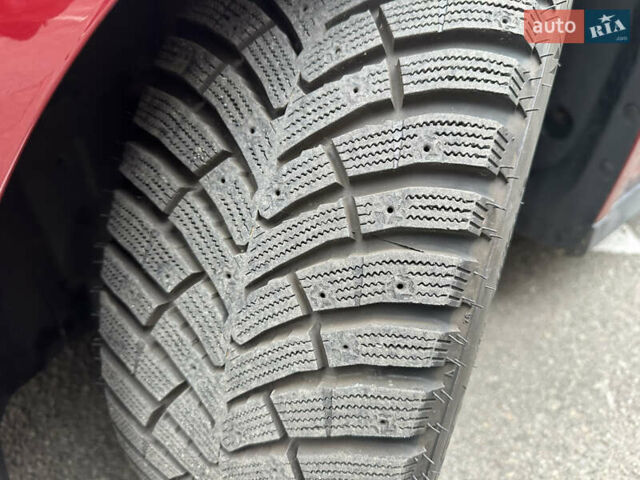 Форд Сі-Макс 2013 у Києві на Automoto.ua Червоний Форд Сі-Макс, об'ємом двигуна 2 л та пробігом 216 тис. км за 8999 $, фото 25 на Automoto.ua