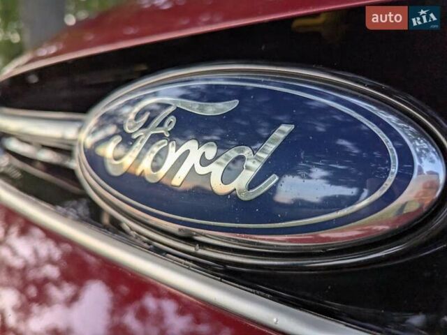 Форд Си-Макс 2013 в Виннице на Automoto.ua Красный Форд Си-Макс, объемом двигателя 2 л и пробегом 129 тыс. км за 10250 $, фото 3 на Automoto.ua