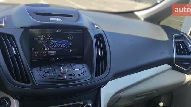 Червоний Форд Сі-Макс, об'ємом двигуна 2 л та пробігом 110 тис. км за 10500 $, фото 18 на Automoto.ua