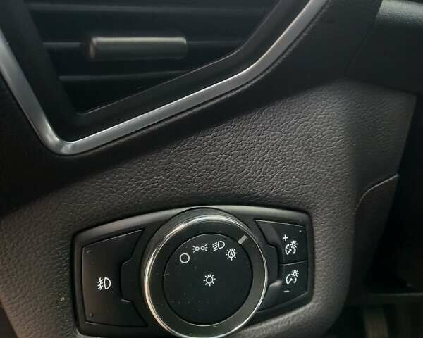 Форд Сі-Макс 2013 у Рівному на Automoto.ua Червоний Форд Сі-Макс, об'ємом двигуна 2 л та пробігом 172 тис. км за 9999 $, фото 20 на Automoto.ua