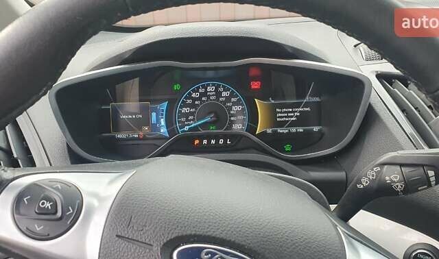 Красный Форд Си-Макс, объемом двигателя 2 л и пробегом 240 тыс. км за 12500 $, фото 6 на Automoto.ua