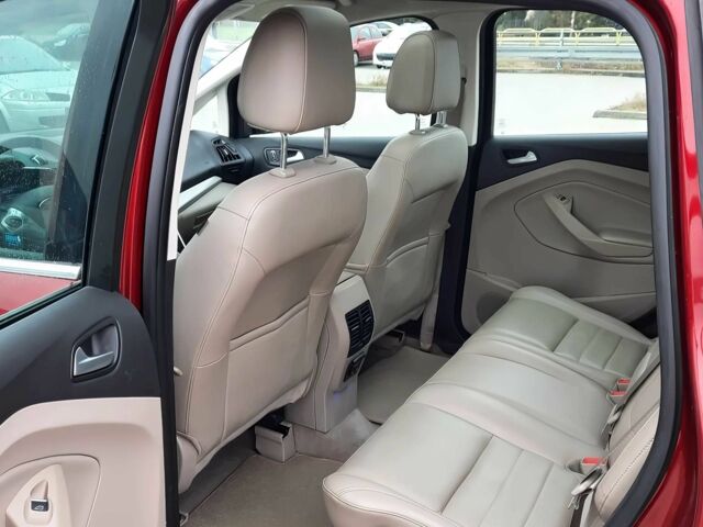 Красный Форд Си-Макс, объемом двигателя 2 л и пробегом 89 тыс. км за 5000 $, фото 10 на Automoto.ua