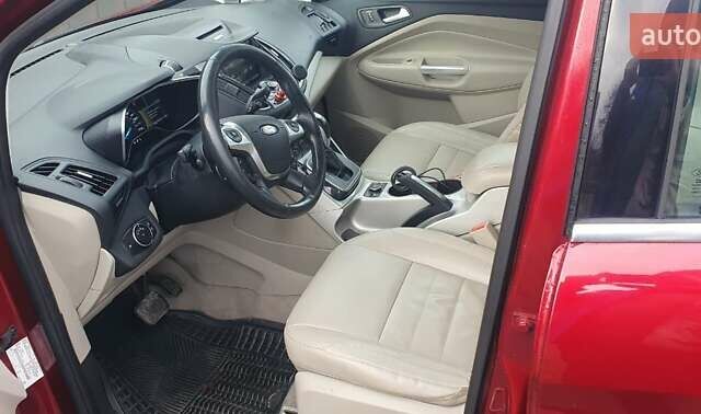 Красный Форд Си-Макс, объемом двигателя 2 л и пробегом 240 тыс. км за 12500 $, фото 7 на Automoto.ua