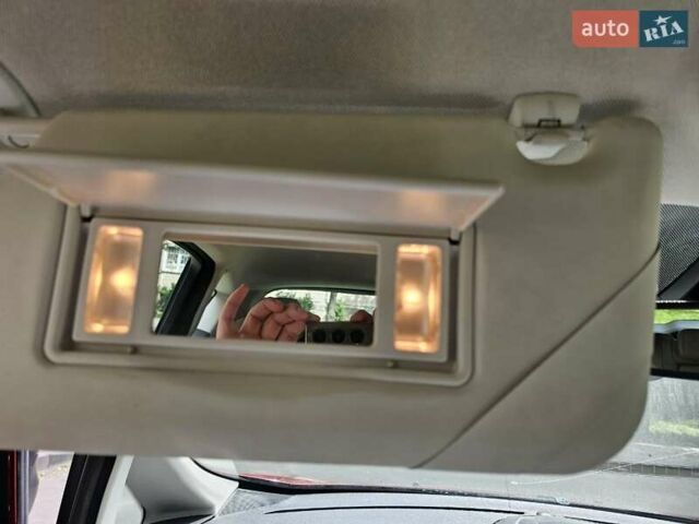 Червоний Форд Сі-Макс, об'ємом двигуна 2 л та пробігом 231 тис. км за 12300 $, фото 13 на Automoto.ua