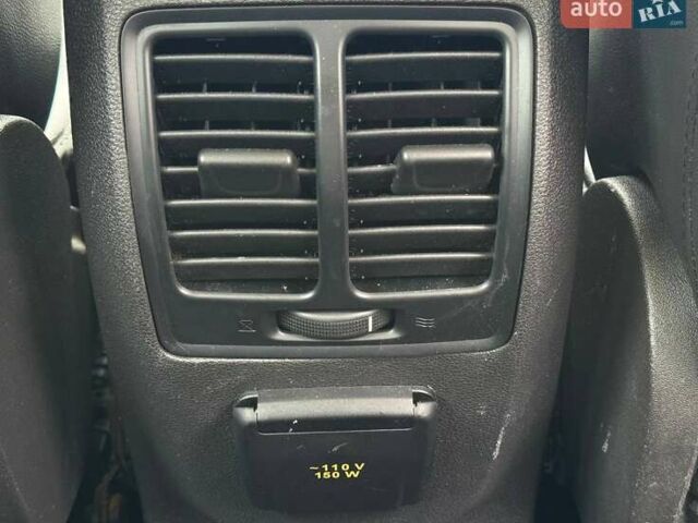 Форд Си-Макс 2016 в Ровно на Automoto.ua Красный Форд Си-Макс, объемом двигателя 2 л и пробегом 177 тыс. км за 13500 $, фото 67 на Automoto.ua