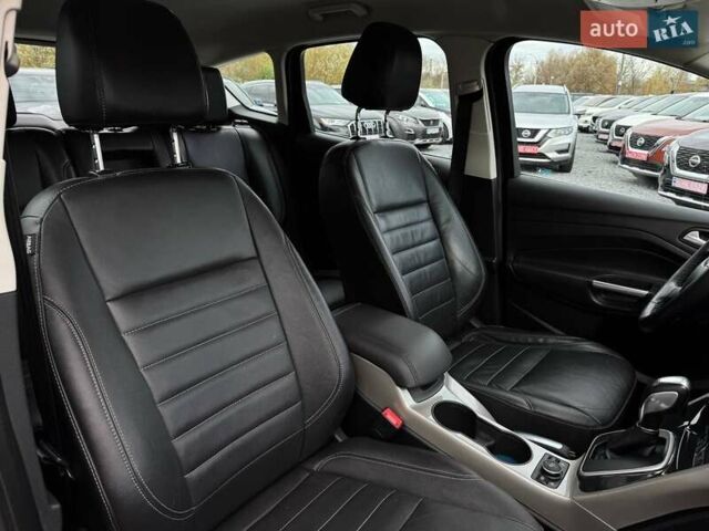 Форд Си-Макс 2016 в Ровно на Automoto.ua Красный Форд Си-Макс, объемом двигателя 2 л и пробегом 177 тыс. км за 13500 $, фото 61 на Automoto.ua