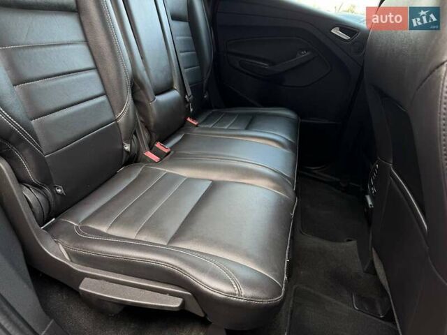 Форд Си-Макс 2016 в Ровно на Automoto.ua Красный Форд Си-Макс, объемом двигателя 2 л и пробегом 177 тыс. км за 13500 $, фото 56 на Automoto.ua