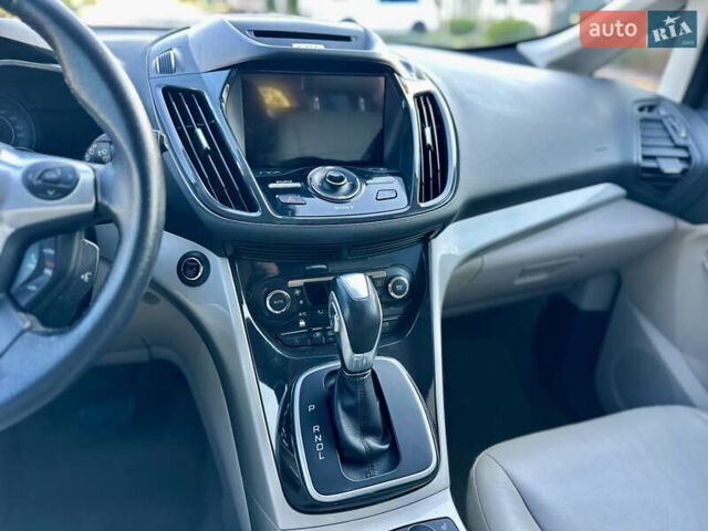 Червоний Форд Сі-Макс, об'ємом двигуна 2 л та пробігом 160 тис. км за 13300 $, фото 27 на Automoto.ua