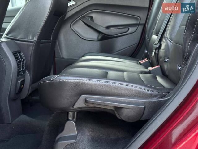 Форд Си-Макс 2016 в Ровно на Automoto.ua Красный Форд Си-Макс, объемом двигателя 2 л и пробегом 177 тыс. км за 13500 $, фото 47 на Automoto.ua