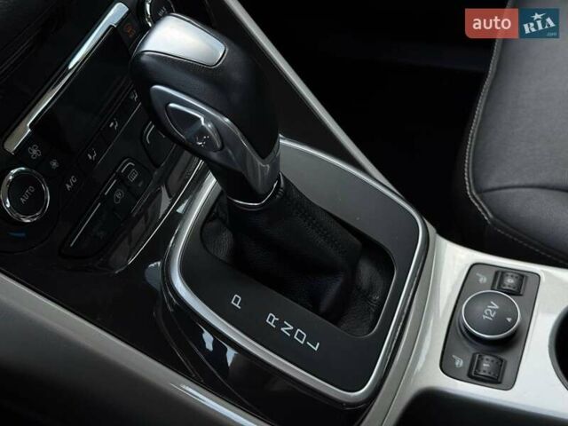 Форд Си-Макс 2016 в Ровно на Automoto.ua Красный Форд Си-Макс, объемом двигателя 2 л и пробегом 177 тыс. км за 13500 $, фото 38 на Automoto.ua