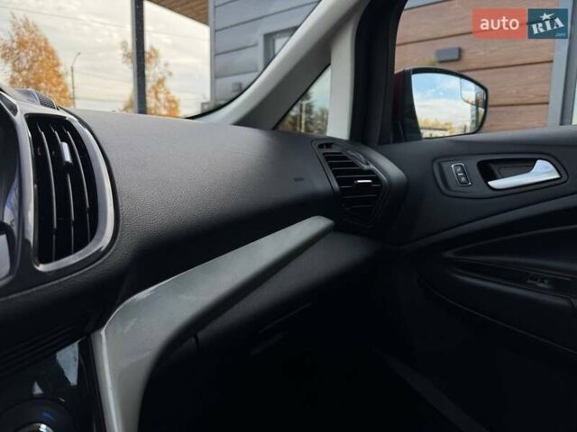 Форд Си-Макс 2016 в Ровно на Automoto.ua Красный Форд Си-Макс, объемом двигателя 2 л и пробегом 177 тыс. км за 13500 $, фото 43 на Automoto.ua