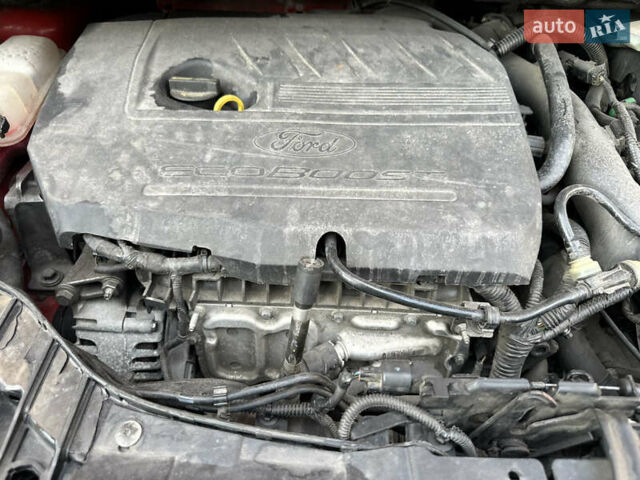 Червоний Форд Сі-Макс, об'ємом двигуна 1.5 л та пробігом 109 тис. км за 11950 $, фото 222 на Automoto.ua