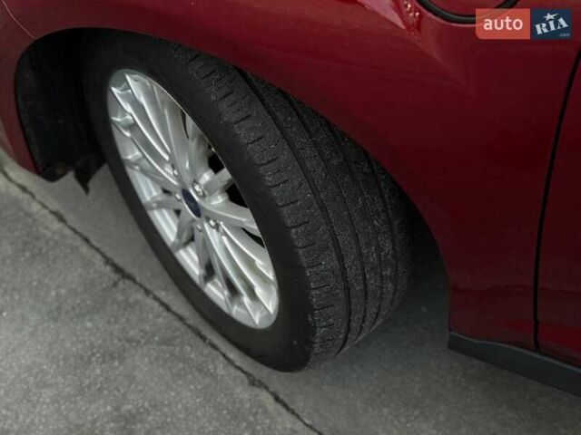 Форд Си-Макс 2016 в Ровно на Automoto.ua Красный Форд Си-Макс, объемом двигателя 2 л и пробегом 177 тыс. км за 13500 $, фото 2 на Automoto.ua