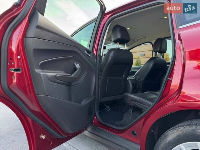 Форд Си-Макс 2016 в Ровно на Automoto.ua Красный Форд Си-Макс, объемом двигателя 2 л и пробегом 177 тыс. км за 13500 $, фото 44 на Automoto.ua