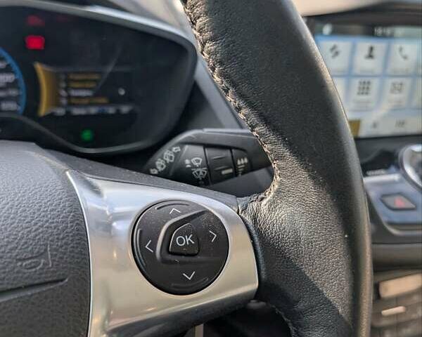 Червоний Форд Сі-Макс, об'ємом двигуна 2 л та пробігом 130 тис. км за 15500 $, фото 13 на Automoto.ua