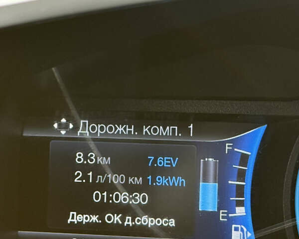 Красный Форд Си-Макс, объемом двигателя 2 л и пробегом 84 тыс. км за 14500 $, фото 9 на Automoto.ua