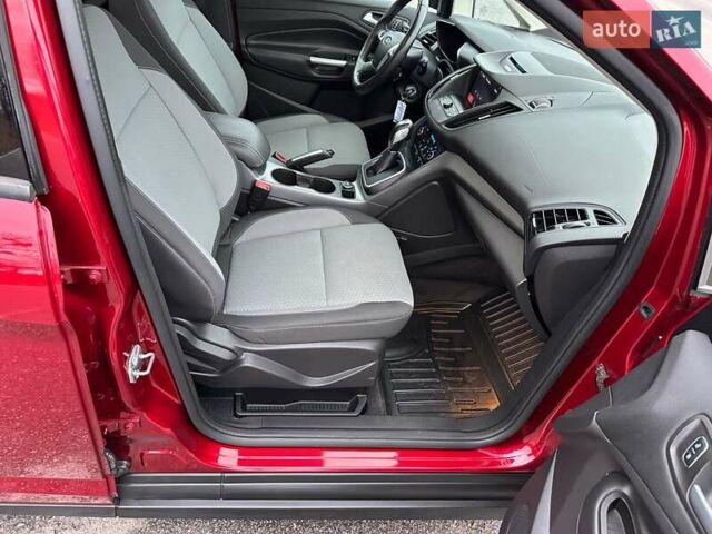 Красный Форд Си-Макс, объемом двигателя 2 л и пробегом 81 тыс. км за 14200 $, фото 31 на Automoto.ua