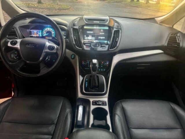 Червоний Форд Сі-Макс, об'ємом двигуна 2 л та пробігом 73 тис. км за 4450 $, фото 10 на Automoto.ua