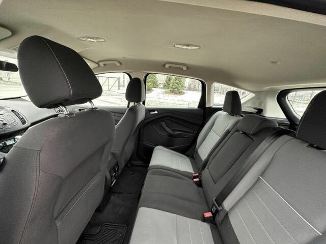 Червоний Форд Сі-Макс, об'ємом двигуна 0 л та пробігом 81 тис. км за 10700 $, фото 13 на Automoto.ua