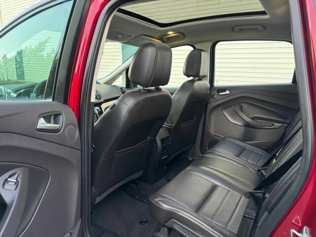 Красный Форд Си-Макс, объемом двигателя 2 л и пробегом 80 тыс. км за 5800 $, фото 13 на Automoto.ua